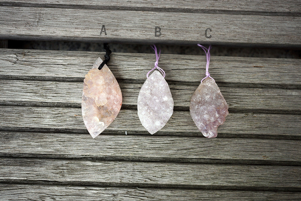 Moroccan Amethyst Druzy Freeform pendant  (ETP00141)