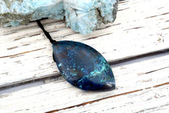 Rare and beautiful Shattuckite freeform pendant (ETP00263)