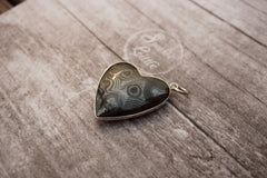 (SPL00136) Psilomelane heart pendant with silver