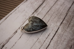 (SPL00136) Psilomelane heart pendant with silver