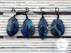 Rare and beautiful Shattuckite freeform pendant  (ETP00260)