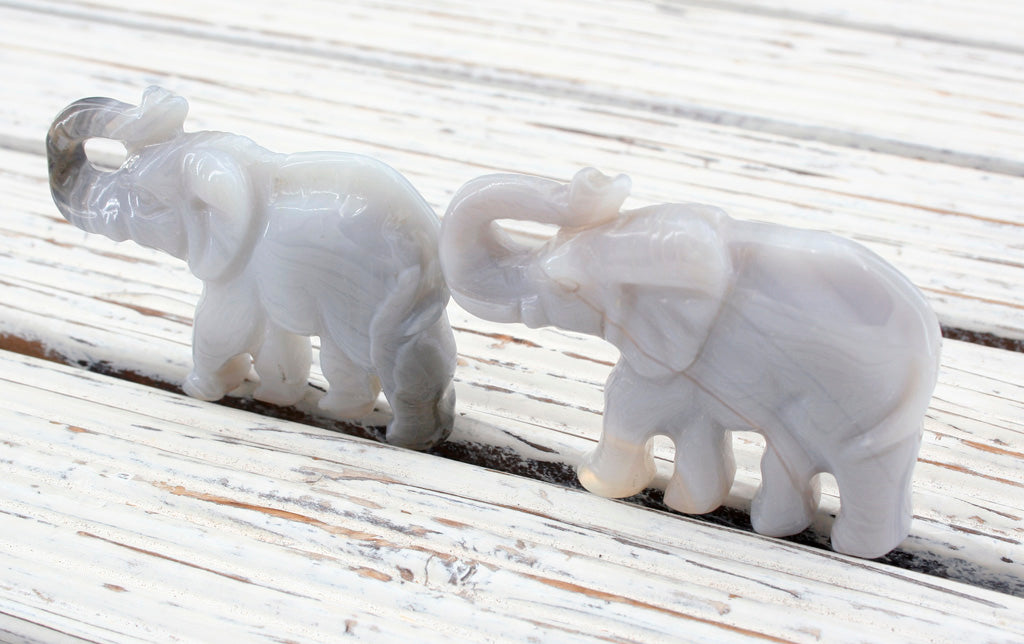 Natural Agate elephant pendant (ETP00264)