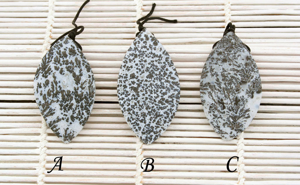 Matte Plume Agate freeform shaped pendants (ETP00225)