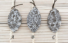 Matte Plume Agate freeform shaped pendants (ETP00225)