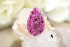 RARE & NATURAL Cobalto Calcite Pink Druzy freeform pendant (ETP00318)