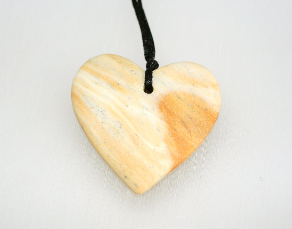 Matte Honey Palm Wood Heart Shape Pendant (ETP00014)