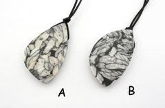 Matte Pinolith freeform pendant (ETP00296)