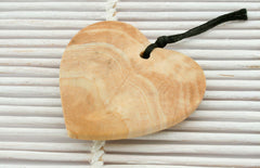 Matte Honey Palm Wood Heart shape pendant (ETP00058)
