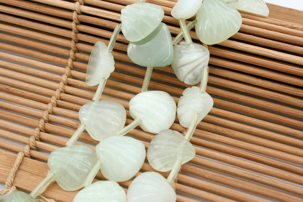 New Jade 15.5-17.5mm handmade shell shape beads (ETB01313)