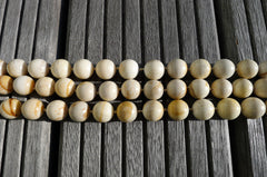 (SPL00027) Petrified Honey Palm Wood 17-18mm round beads