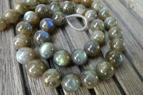 (SPL00128) Labradorite 10.5-11mm round beads