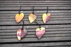 Mookaite heart shape pendant (ETP00132)