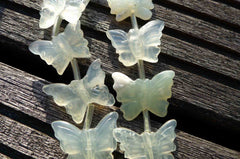 New Jade 20-24mm butterflies beads (ETB00312)