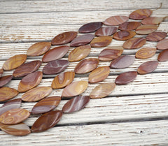 Hickorite oval shape 24-33mm  (ETB01879) Healing crystal/Reiki healing/Healing necklace