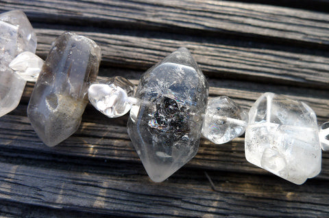 Tourmalinated Quartz natural rough beads (ETB00721)