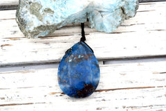 Rare and beautiful Shattuckite freeform pendant (ETP00261)