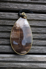 Wood Opalite/ Petrified Wood freeform pendant with brass (ETP00144)