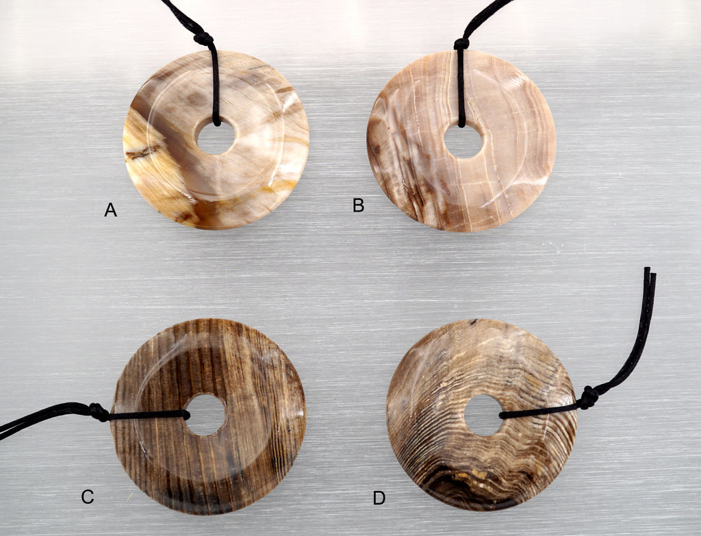 Wood Opalite/ Petrified Wood donut shape pendant  (ETP00308)