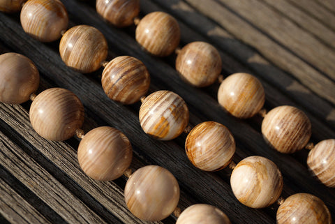 Wood Opalite/ Petrified Wood 17-18mm round beads (ETB00793)