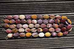 Matte Mookaite jasper 25-30mm freeform beads (ETB00520)