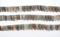 Matte Grey Agate 25-31mm horn beads (ETB01258)