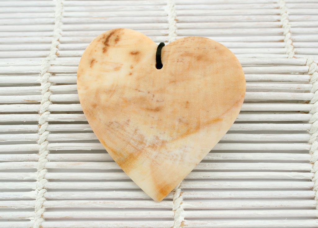 Matte Honey Palm Wood Heart Shape Pendant (ETP00013)