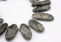 Bryozoan Coral 20-29mm freeform beads (ETB00976)