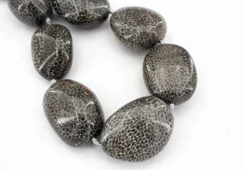 Bryozoan Coral 18.5-24mm pebble beads (ETB00613)