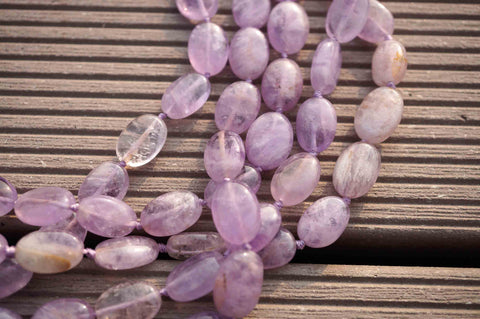 Natural Lavender Amethyst (Madagascar) 9-11mm oval beads (ETB00067)