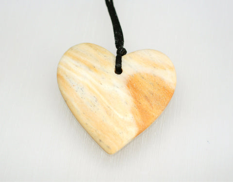 Matte Honey Palm Wood Heart Shape Pendant (ETP00014)