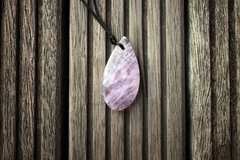 Natural Lavender Amethyst (Madagascar) freeform pendant (ETP00146)