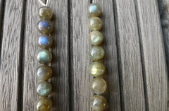 (SPL00128) Labradorite 10.5-11mm round beads