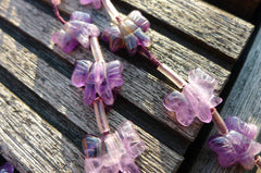 Amethyst 10-14mm butterflies and bows beads (ETB00310)