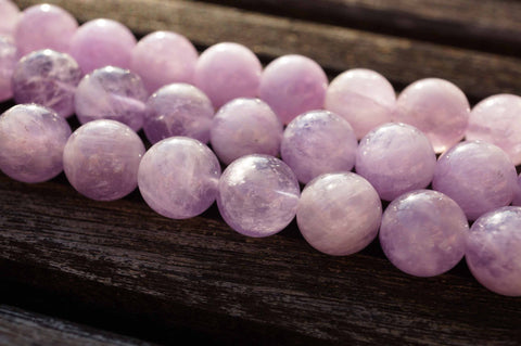 Lavender Amethyst 11-12mm round beads from Madagascar (ETB00318)
