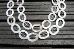 White Mother of Pearl / MOP 24.5-26mm oval hoop beads (ETB00273)