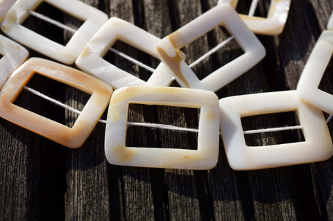 White Mother of Pearl / MOP 23-25mm rectangle hoop beads (ETB00275)