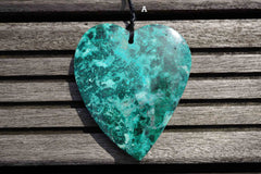 Natural Amazing blue Peruvian Chrysocolla heart shape pendant  (ETP00122)